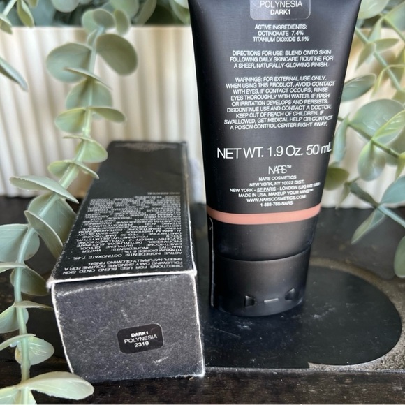 NARS Tinted Moisturizer SPF 30 - Polynesia - Picture 2 of 2